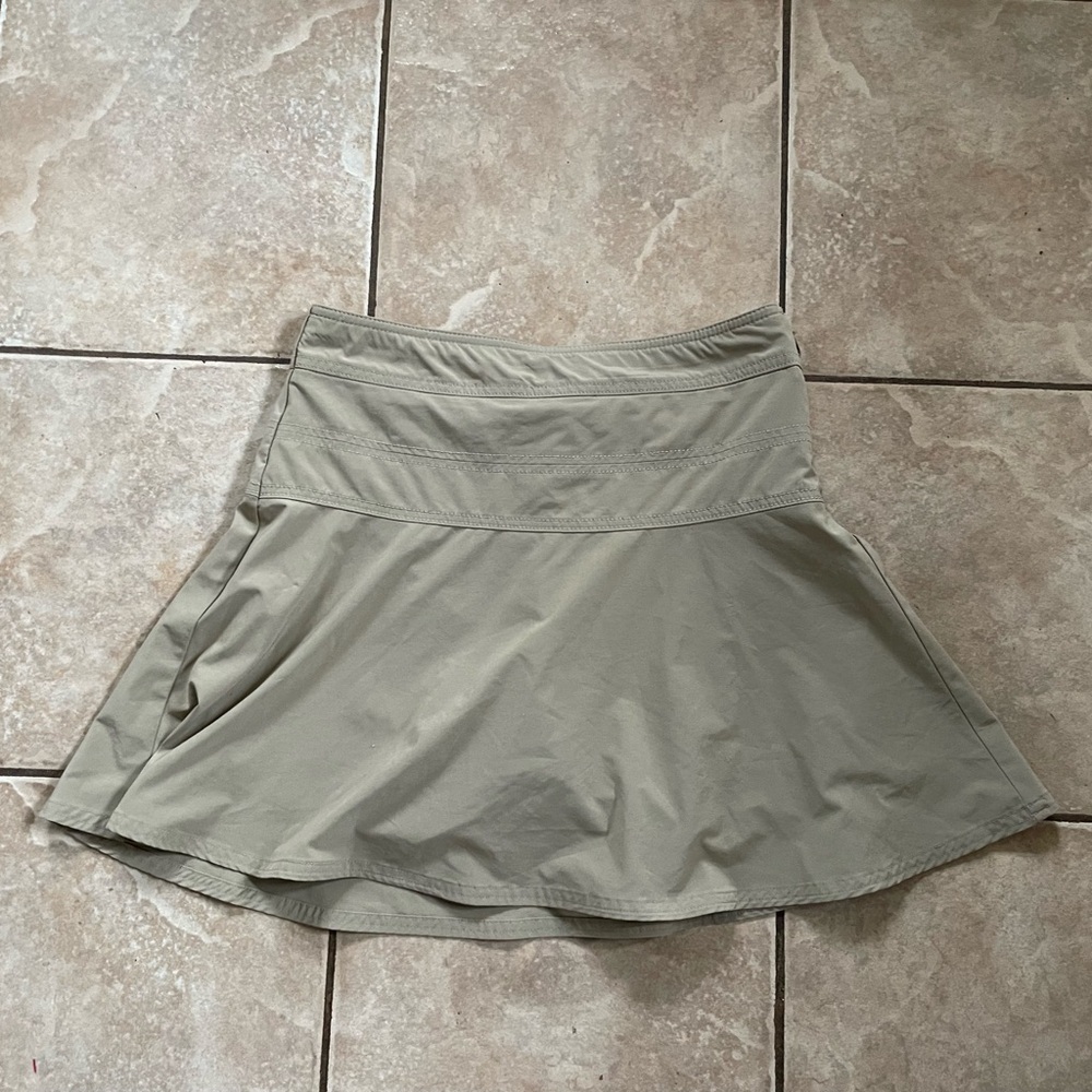 Athleta Women's 4 Beige Khaki Everyday Skort A-Line Skirt Shorts Liner Side Zip​